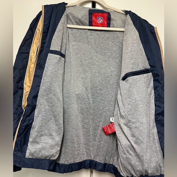 Men’s St. Louis Rams Jacket With Hood Size Medium - Picture 3 of 5
